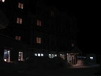  夜のホテル